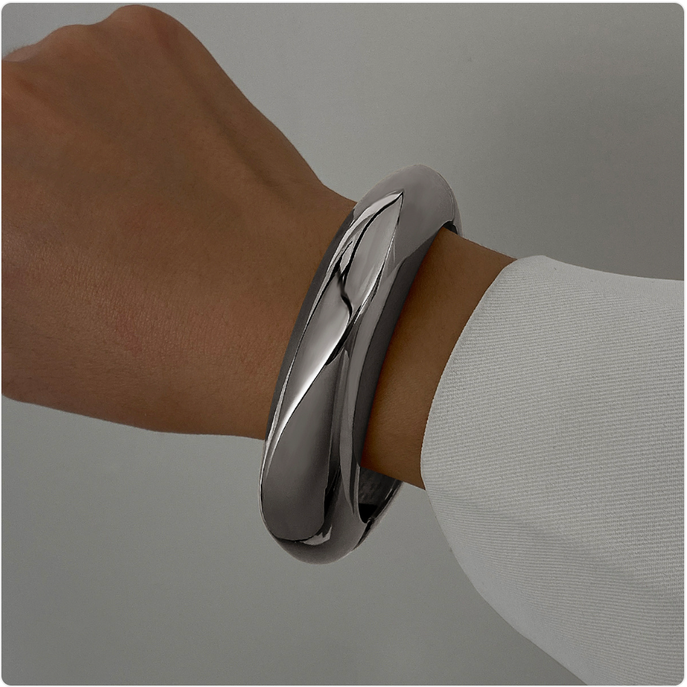 Glossy Metal Bracelet