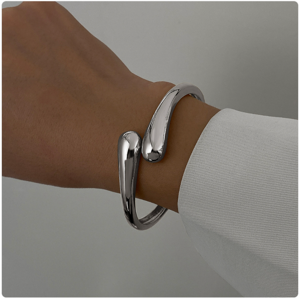 Glossy Metal Bracelet